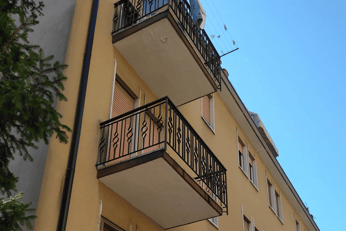 slider image